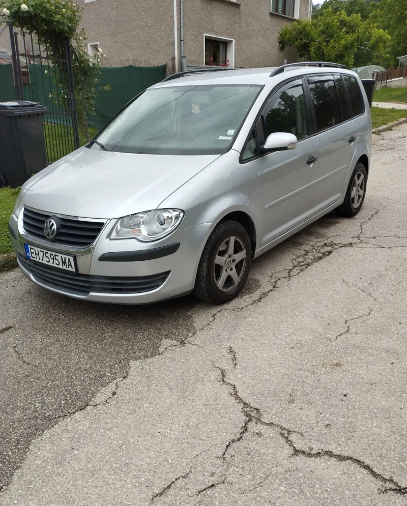 VW Touran, снимка 2 - Автомобили и джипове - 53418860