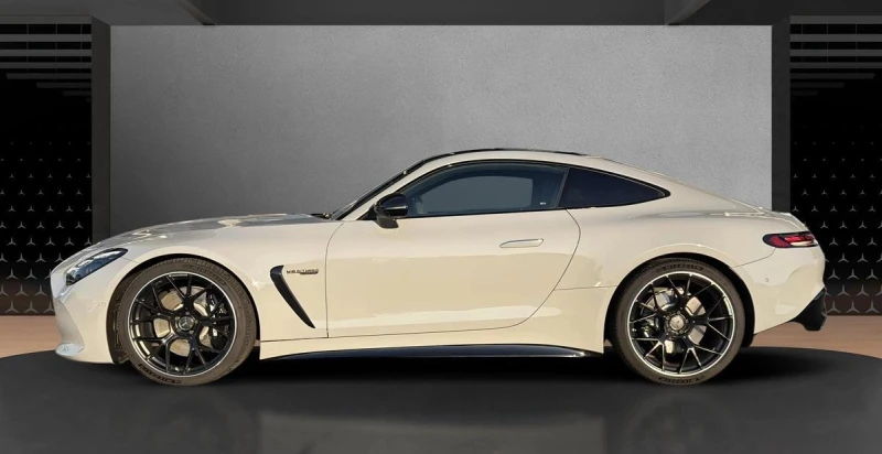 Mercedes-Benz AMG GT 63 4MATIC+ Coupe, снимка 2 - Автомобили и джипове - 53438835