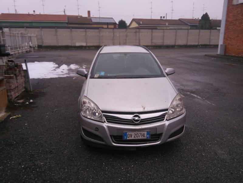 Opel Astra 1,3 cdti, снимка 7 - Автомобили и джипове - 24712183