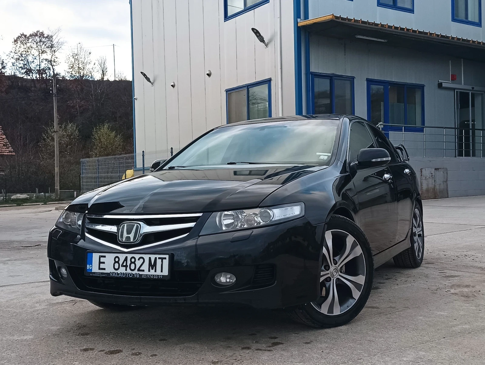 Honda Accord 2.4 i-Vtec Executive Facelift, снимка 1