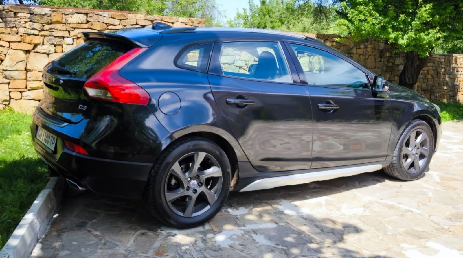Volvo V40 Cross Country D3 - изображение 5