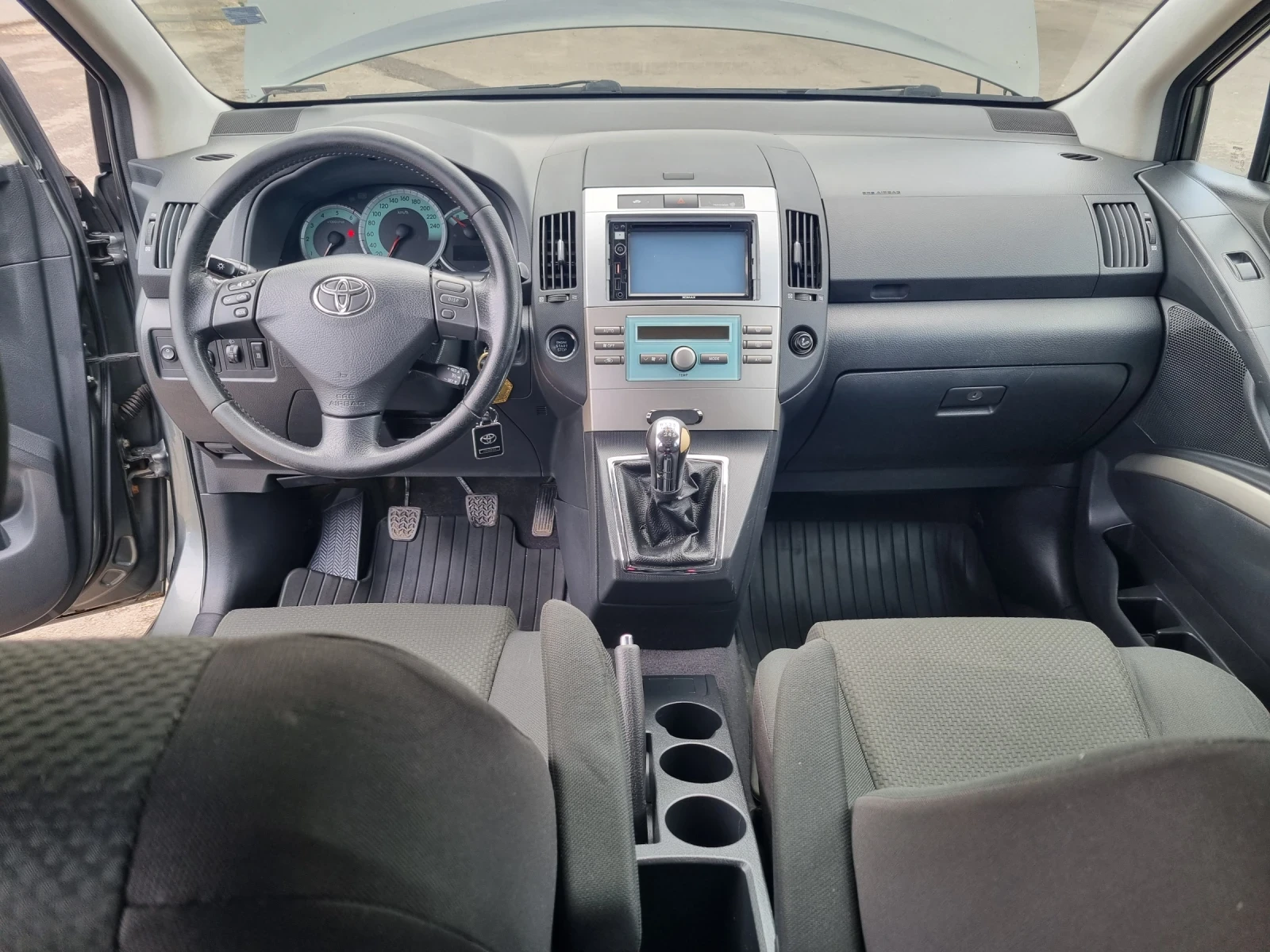 Toyota Corolla verso | Mobile.bg   16