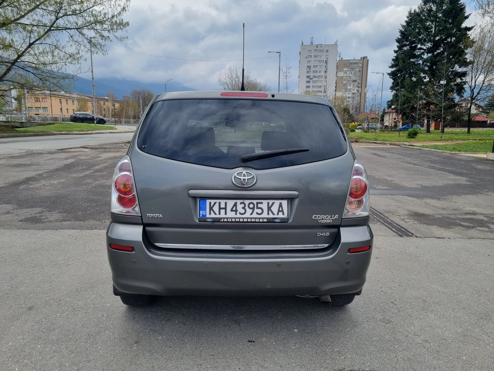 Toyota Corolla verso  - изображение 2