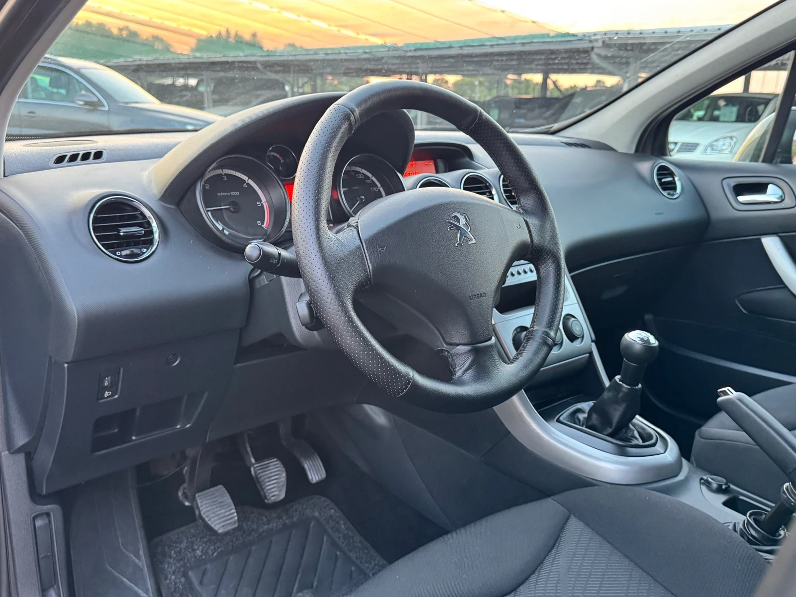 Peugeot 308 1.6HDI ИТАЛИЯ - изображение 5