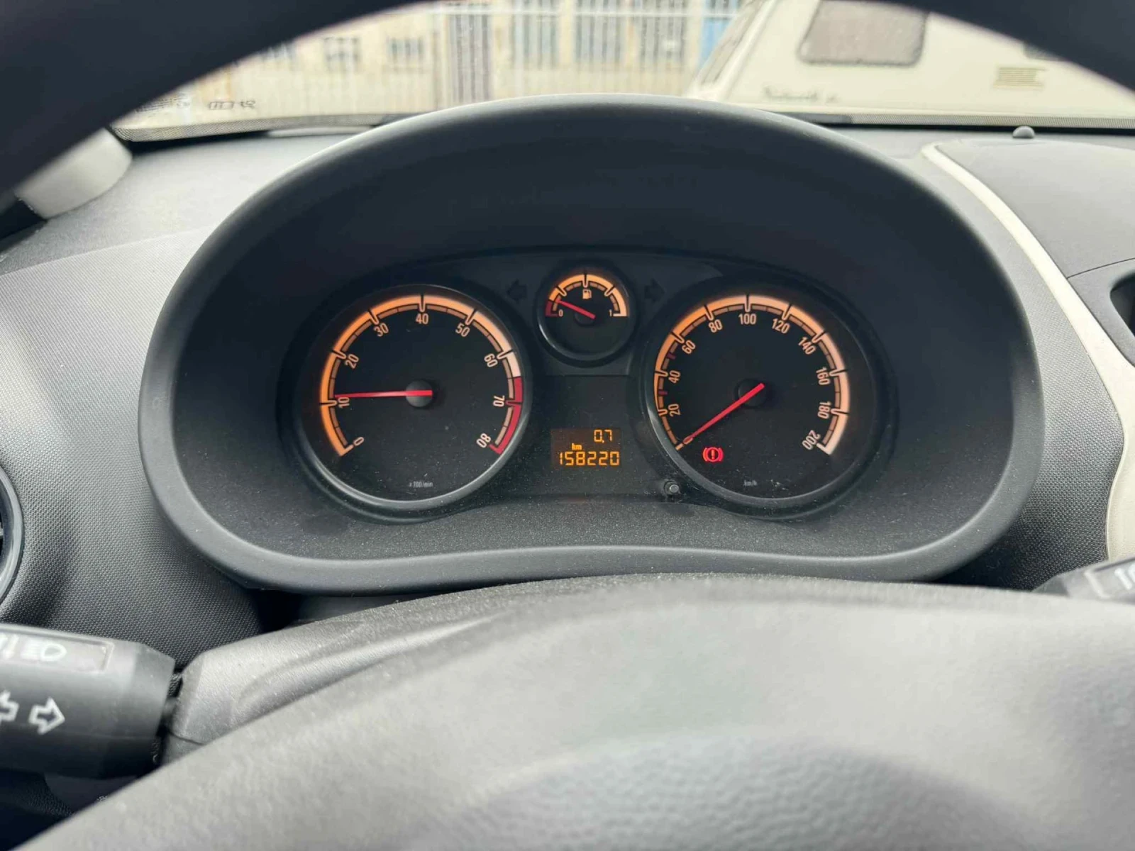 Opel Corsa 1.2 бензин 80к.с. - изображение 7