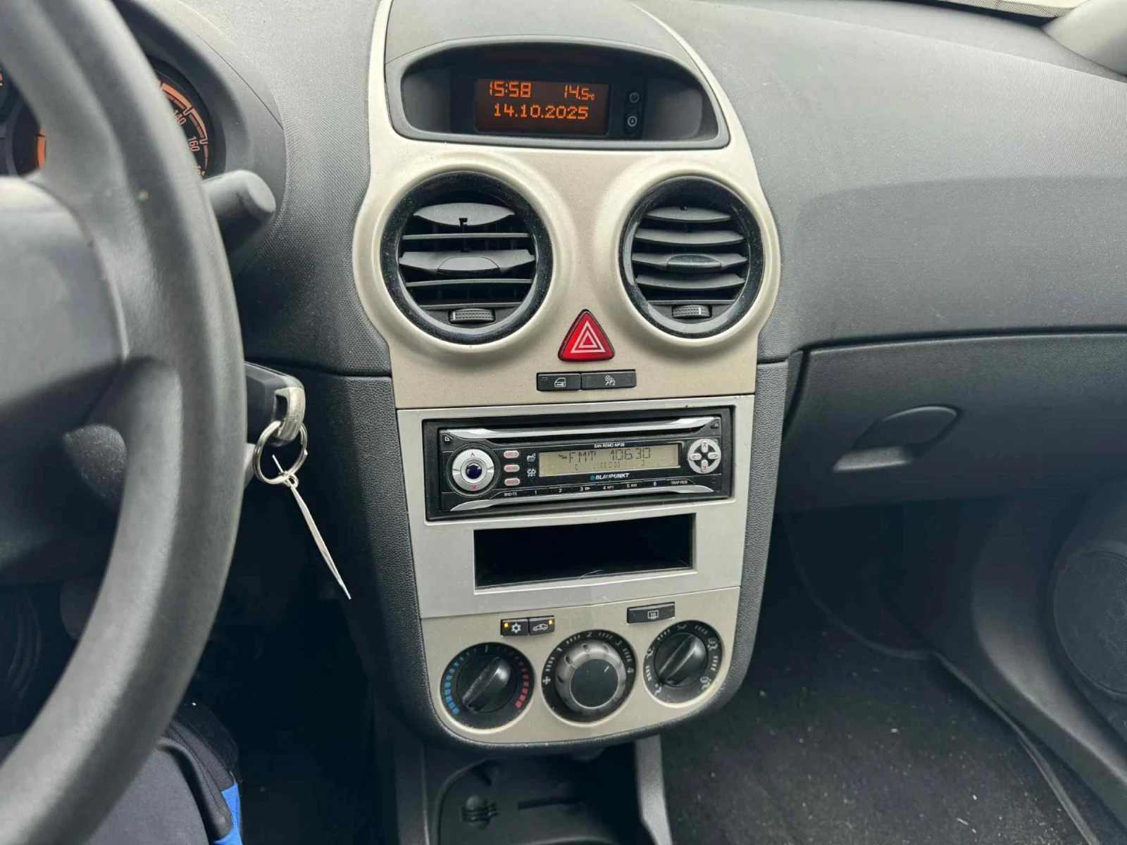 Opel Corsa 1.2 бензин 80к.с. - изображение 9