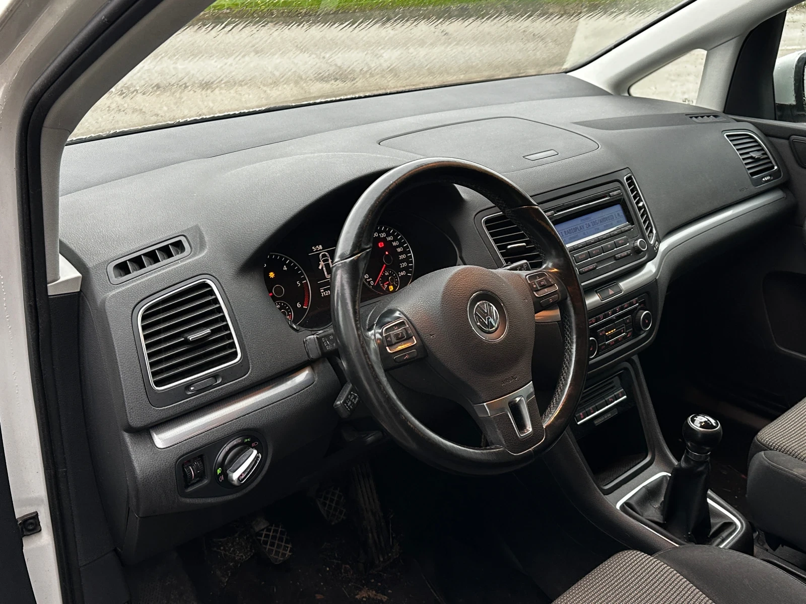 VW Sharan 2.0TDi - изображение 8