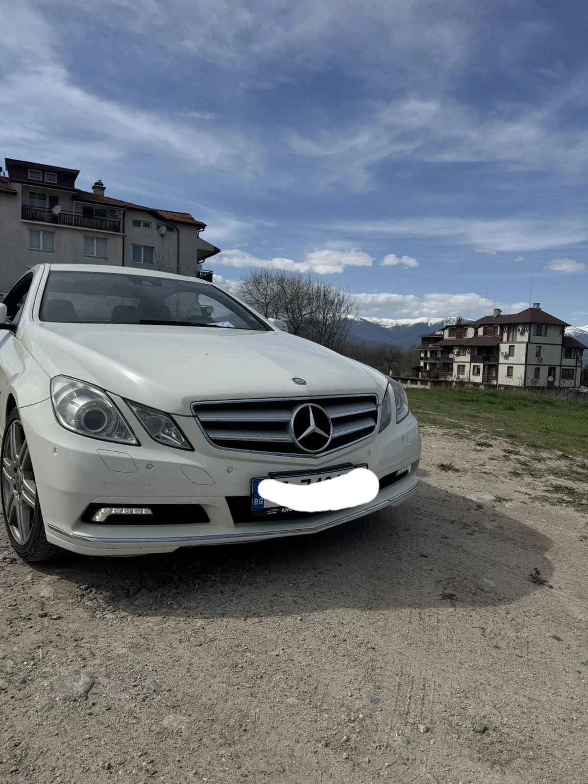 Mercedes-Benz E 220 2.2, снимка 2 - Автомобили и джипове - 53156356
