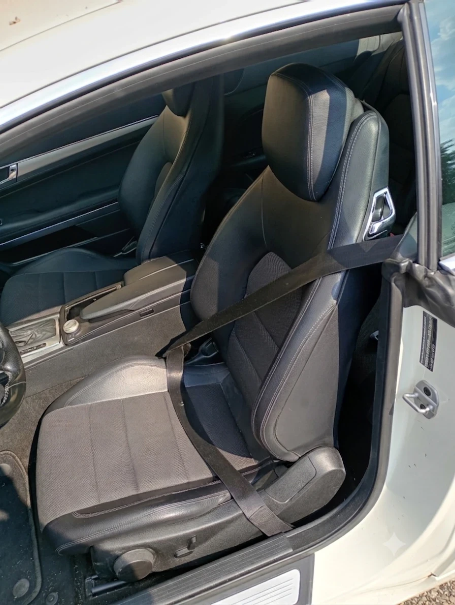 Mercedes-Benz E 220 2.2, снимка 10 - Автомобили и джипове - 53156356