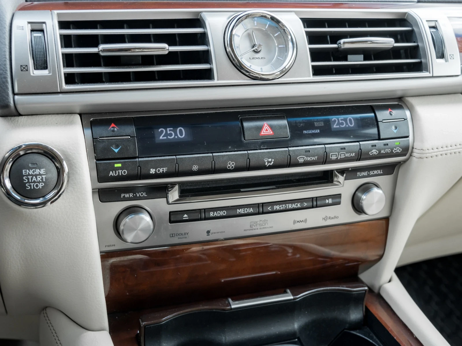 Lexus LS 460 4.6 V8 | AWD | Обдухване | Mark Levinson | Carfax  - изображение 10