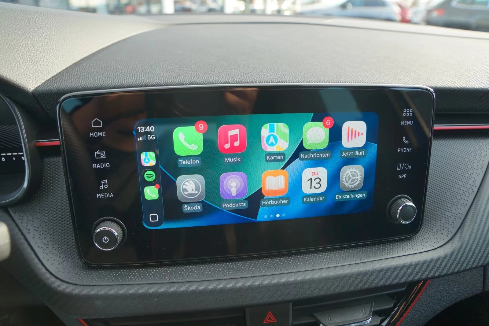 Skoda Scala 1.5DSG/150HP/MONTECARLO/CAM/MATRIX/PANO/CAM/127z, снимка 15 - Автомобили и джипове - 53779223