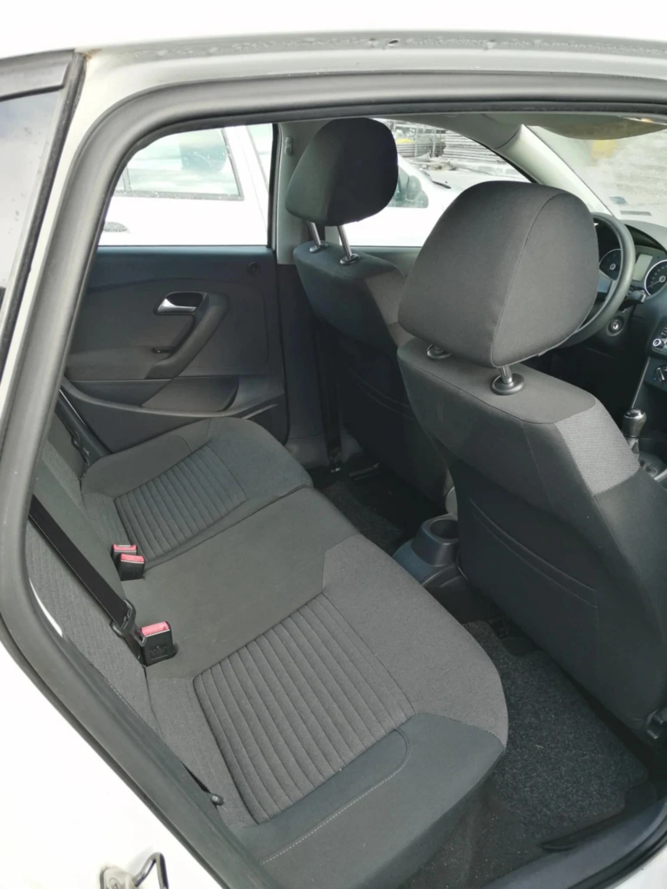 VW Polo, снимка 5 - Автомобили и джипове - 53795144