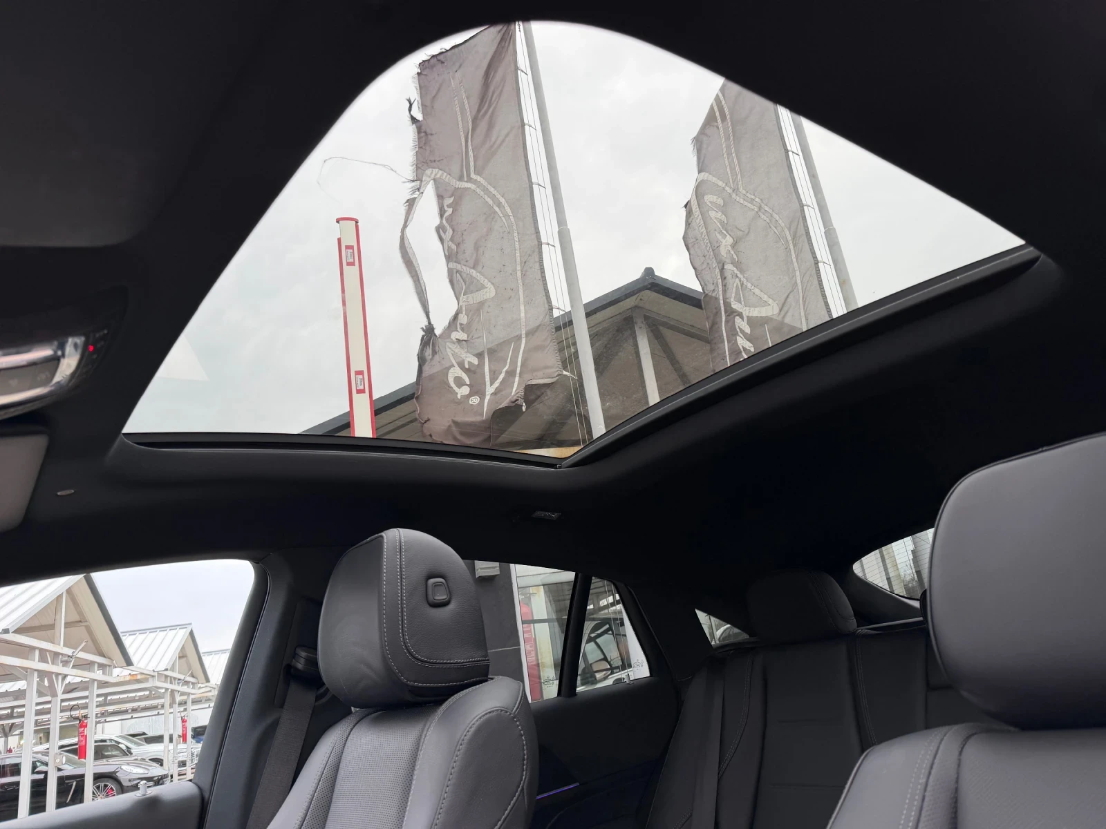 Mercedes-Benz GLE 450 D#BRABUS#DESIGNO#PANORAMA#ОБДУХ#HEADUP#AIRMAT#НОВ, снимка 13 - Автомобили и джипове - 53895355