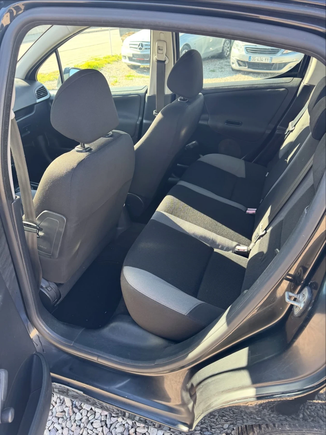 Peugeot 207 1.4 HDI, снимка 3 - Автомобили и джипове - 53979004