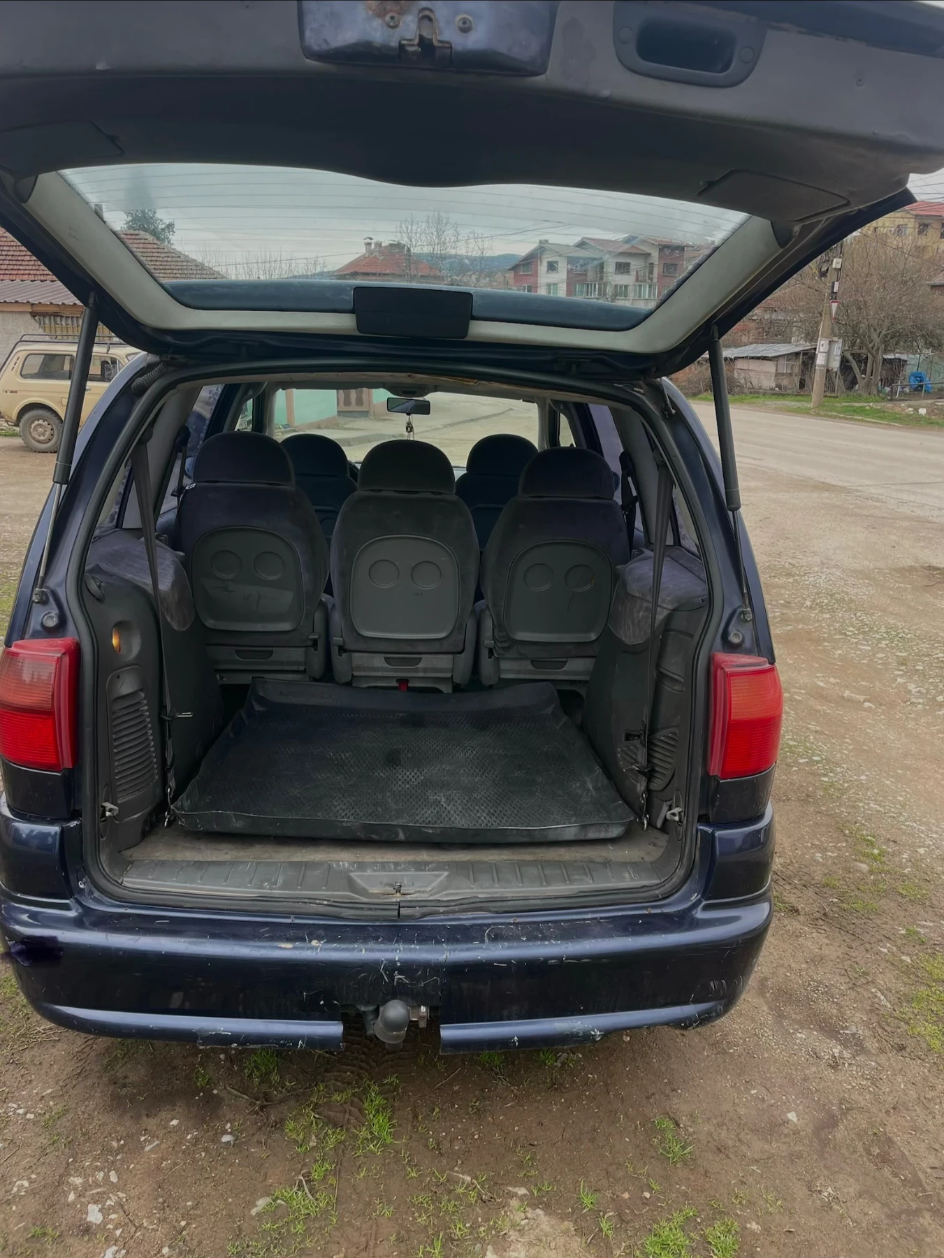 Seat Alhambra 1.9TDI 6+ 1м 110кс, снимка 12 - Автомобили и джипове - 54014729