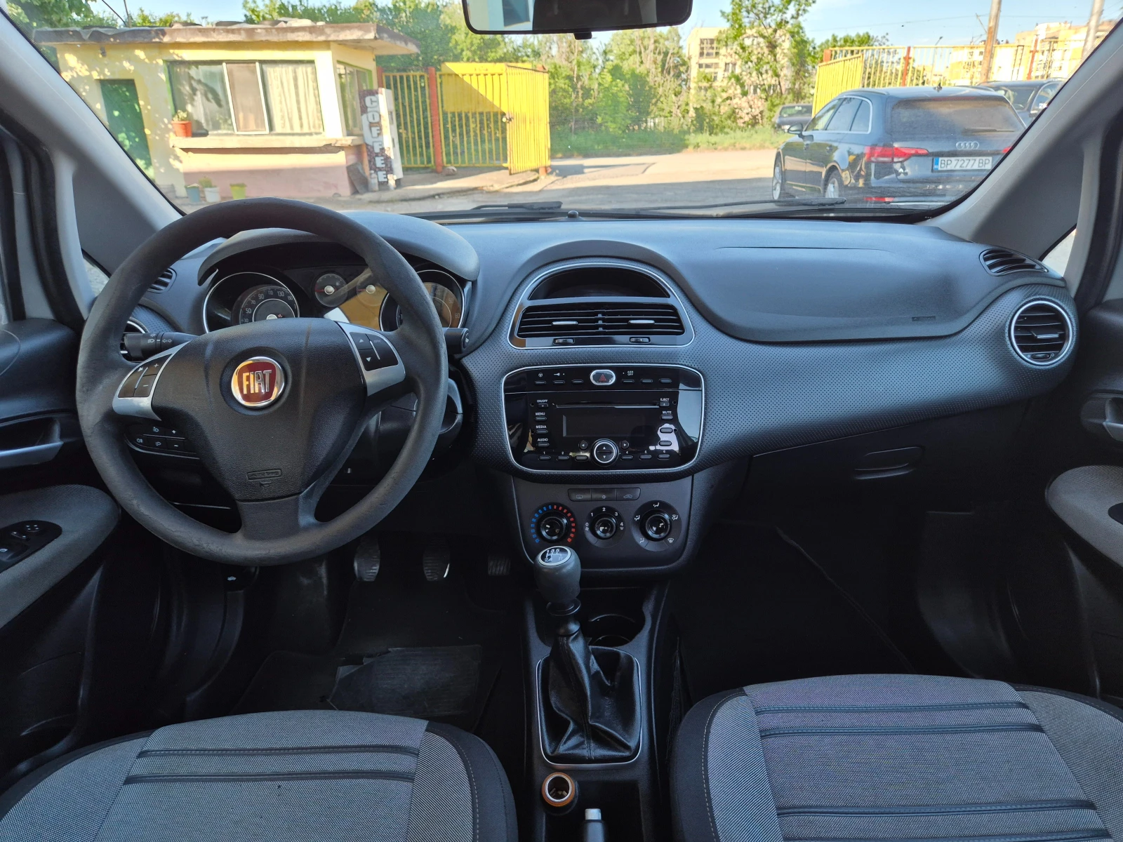 Fiat Punto EVO 1.2I KLIMA ITALY, снимка 16 - Автомобили и джипове - 54347082