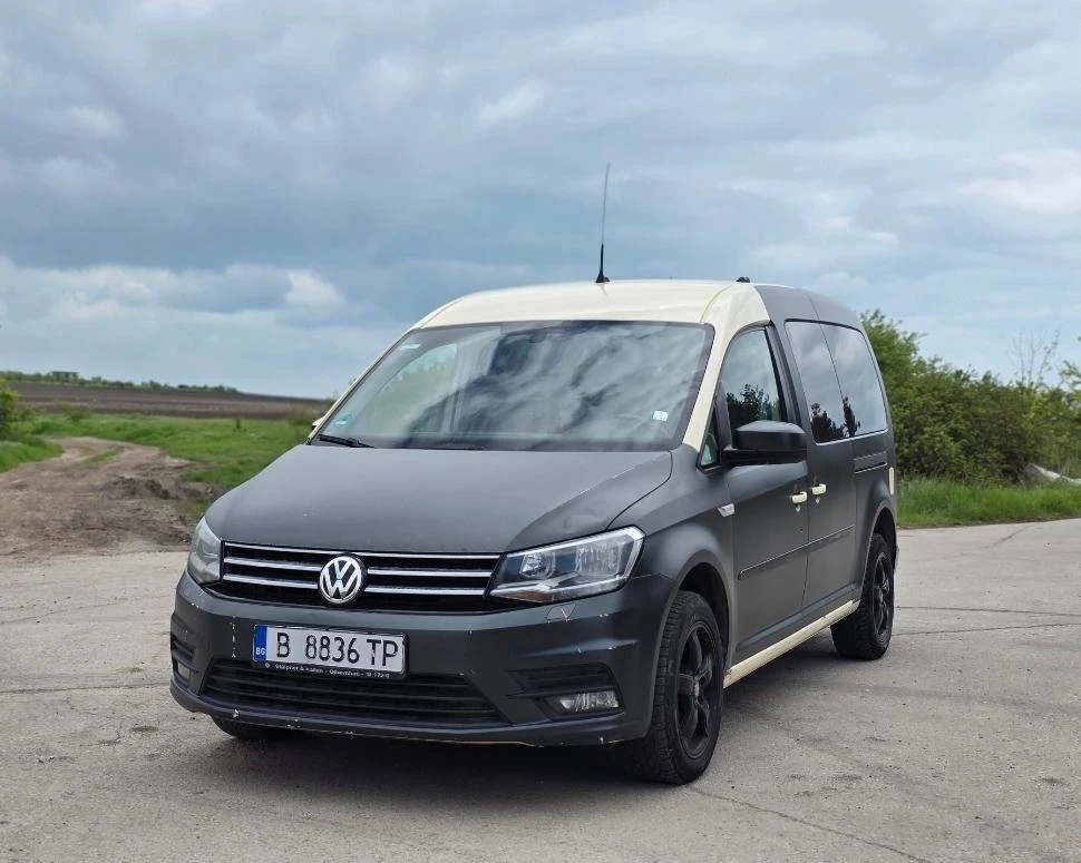 VW Caddy Макси Перфектен 7 места, снимка 2 - Автомобили и джипове - 54494099