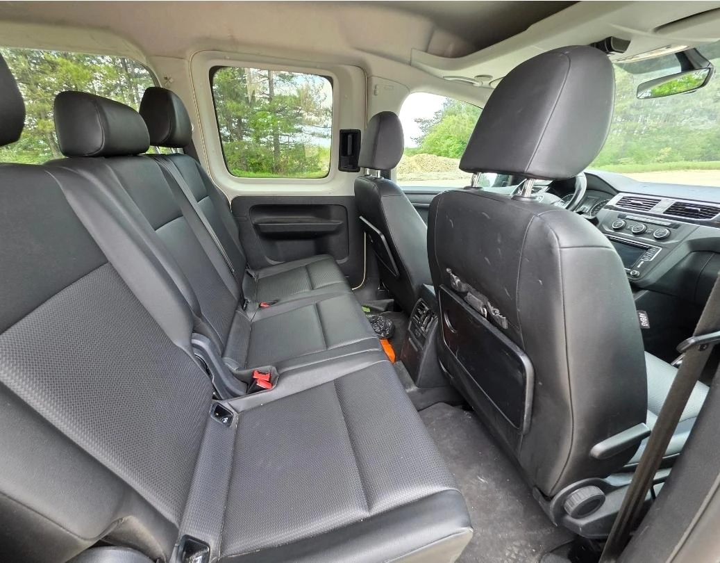 VW Caddy Макси Перфектен 7 места, снимка 12 - Автомобили и джипове - 54494099