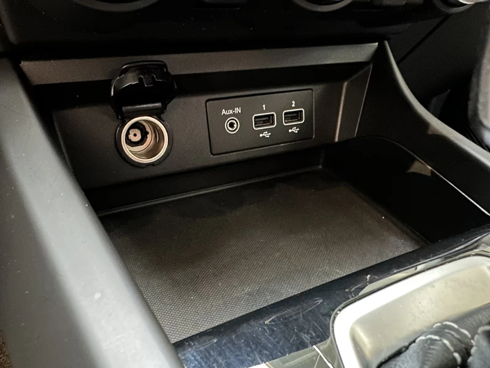 Renault Arkana 💎Hybrid/140EDC INTENS ACC LED CAM/Подгрев , снимка 14 - Автомобили и джипове - 54596430