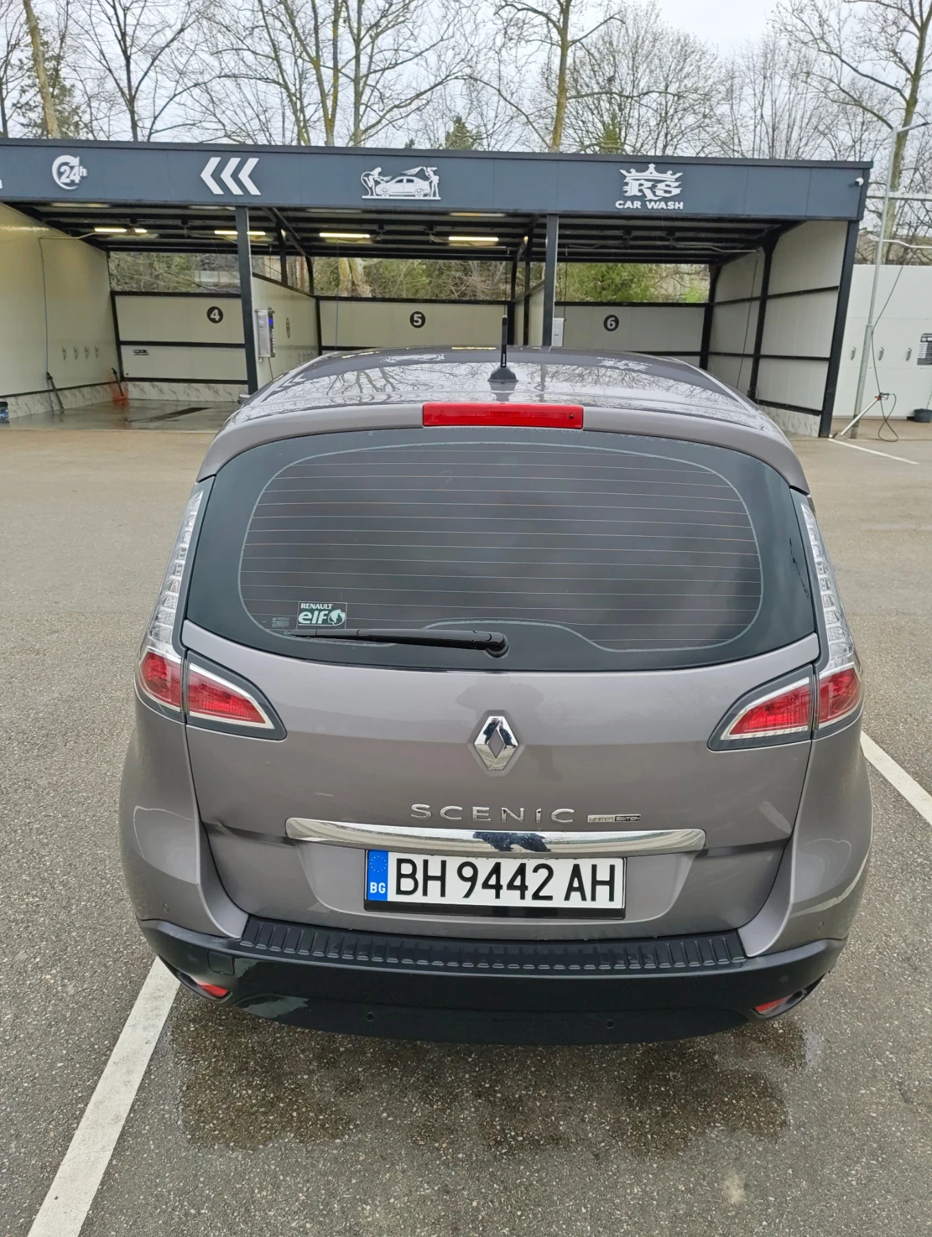 Renault Scenic 1.6 16 V, снимка 3 - Автомобили и джипове - 54648040