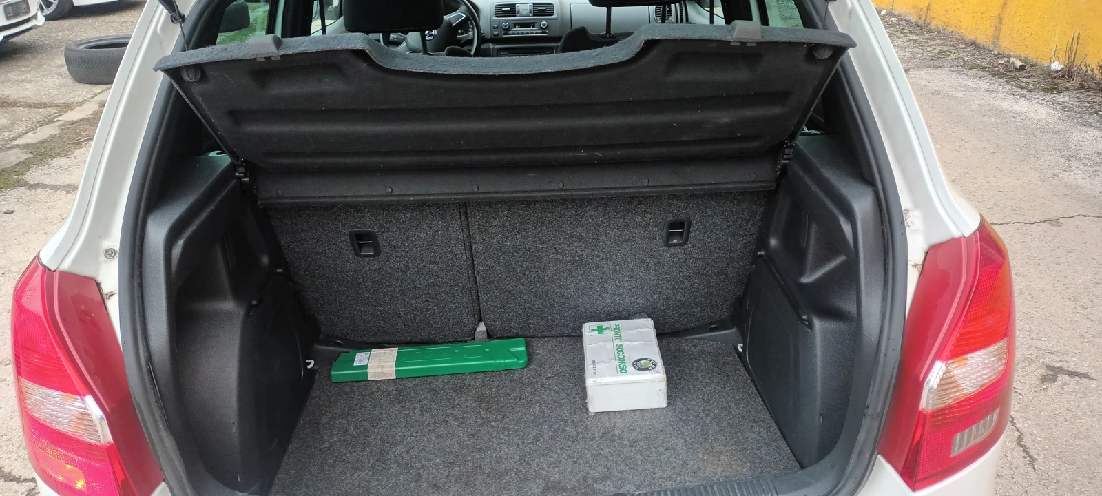 Skoda Fabia 1.6MONTE KARLO, снимка 13 - Автомобили и джипове - 54694628