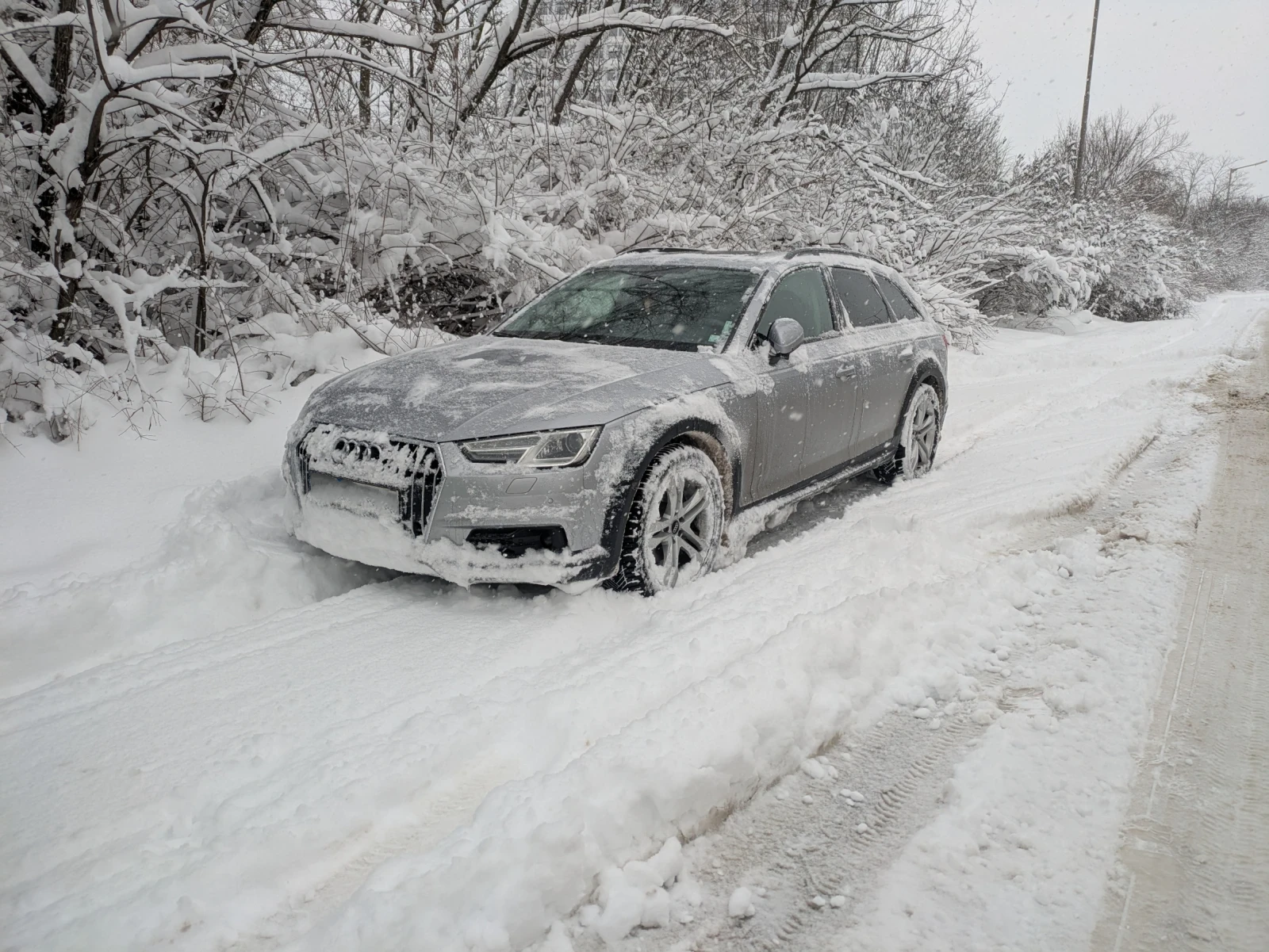 Audi A4 Allroad Digital Panorama Distronic Keyless Печка Подгрев, снимка 16 - Автомобили и джипове - 55675549