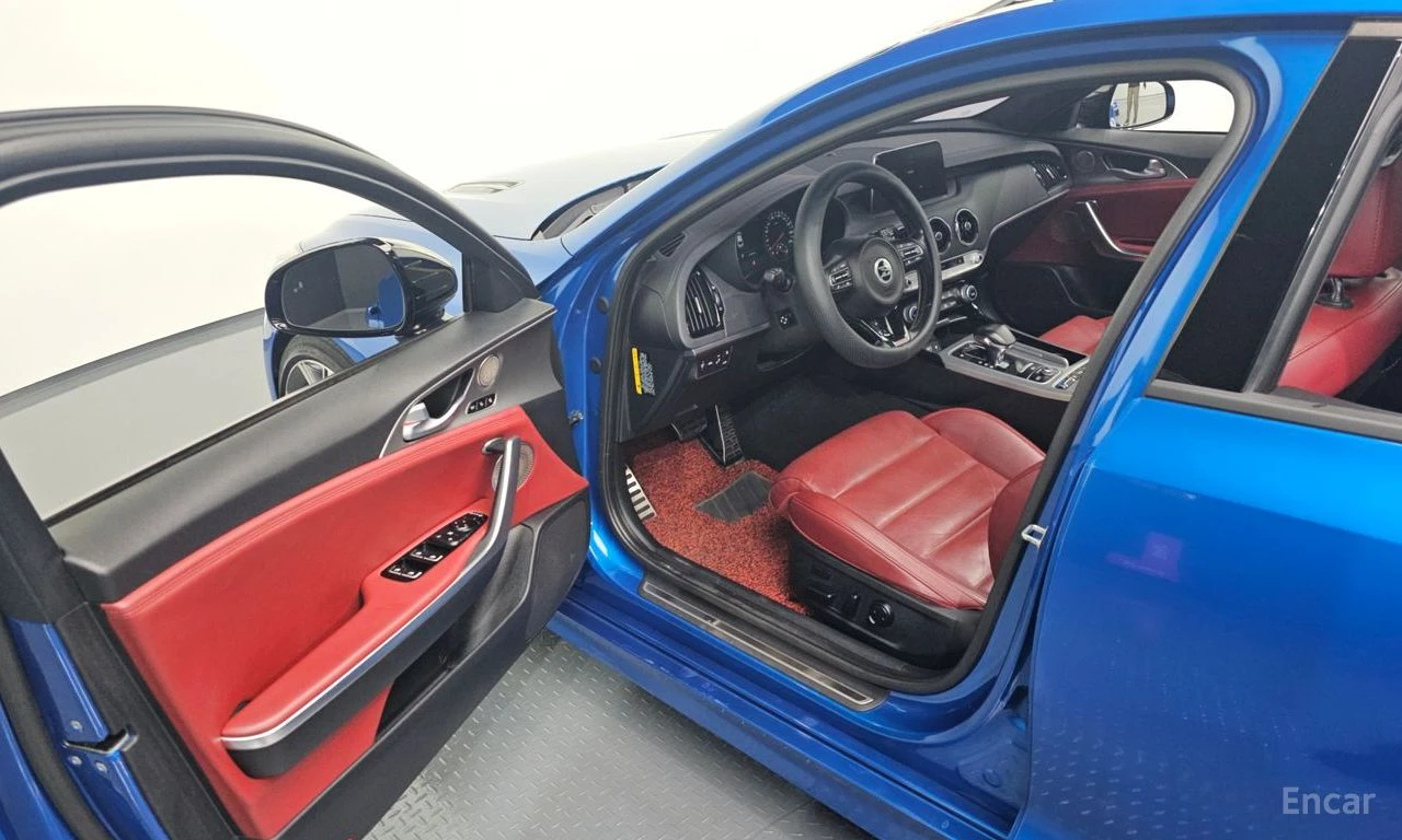 Kia Stinger 3.3 GT AWD* DISTRONIC* HARMAN KARDON* 360* HEAD-UP, снимка 6 - Автомобили и джипове - 55244679