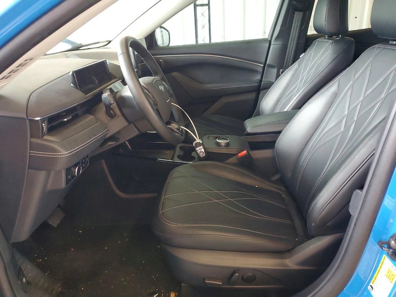 Ford Mustang Mach-E Select, снимка 7 - Автомобили и джипове - 55288915