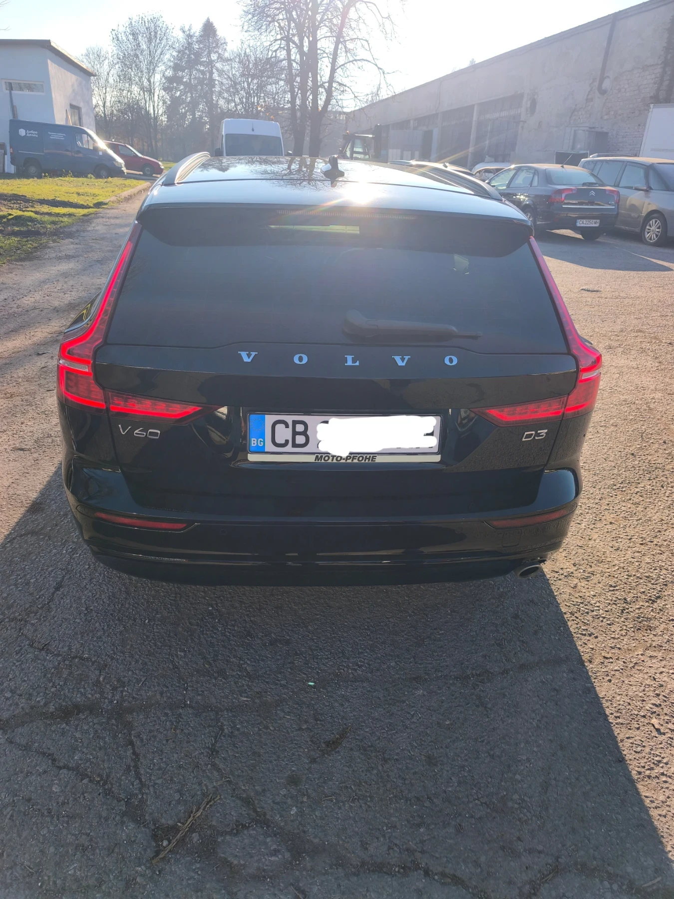 Volvo V60 D3, снимка 15 - Автомобили и джипове - 55339886