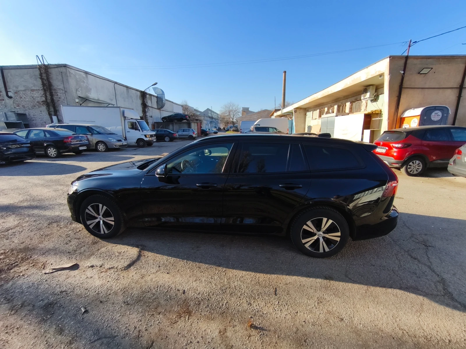 Volvo V60 D3, снимка 10 - Автомобили и джипове - 55339886
