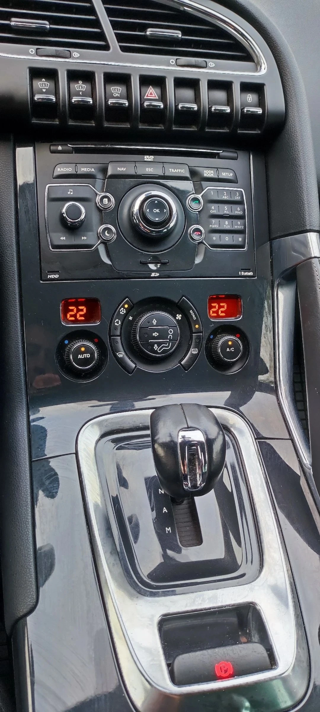 Peugeot 3008 Hybrid 4, снимка 7 - Автомобили и джипове - 55502982