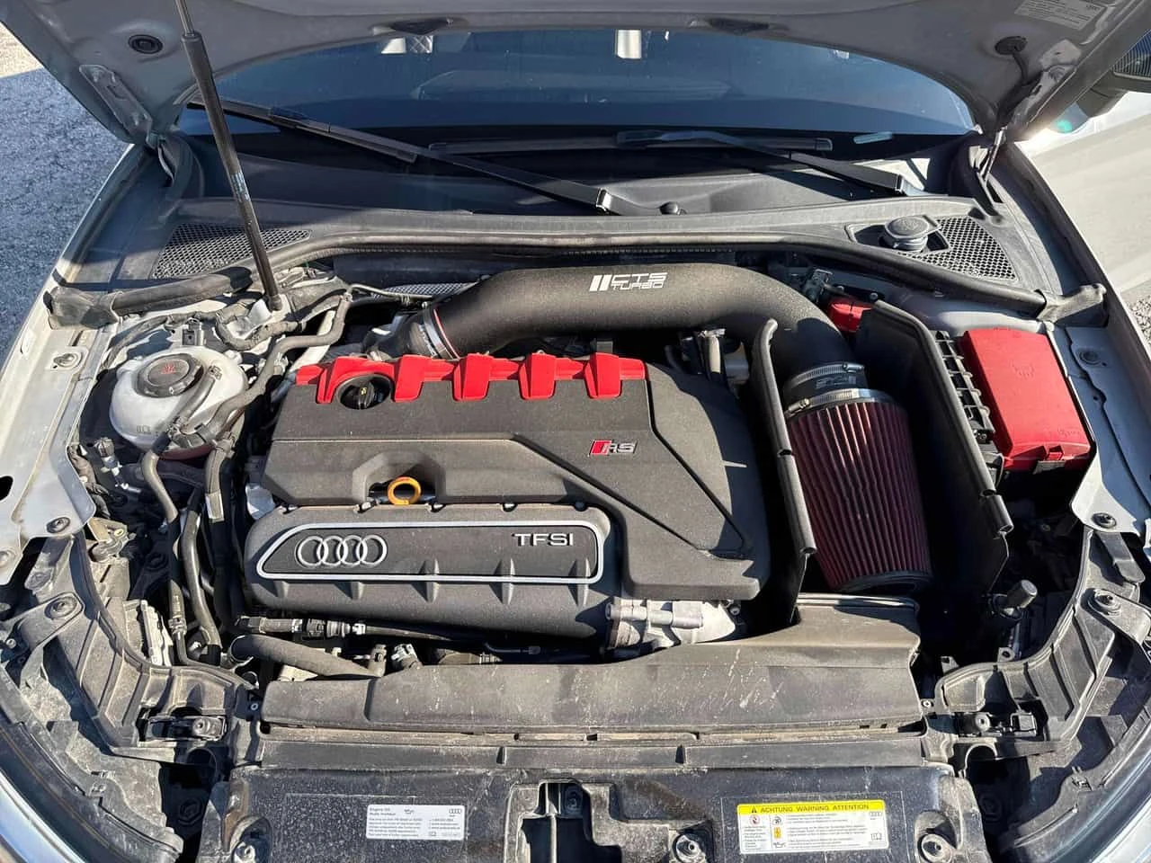 Audi Rs3 2.5 TFSI S tronic | CARFAX | АВТОКРЕДИТ, снимка 13 - Автомобили и джипове - 55567925