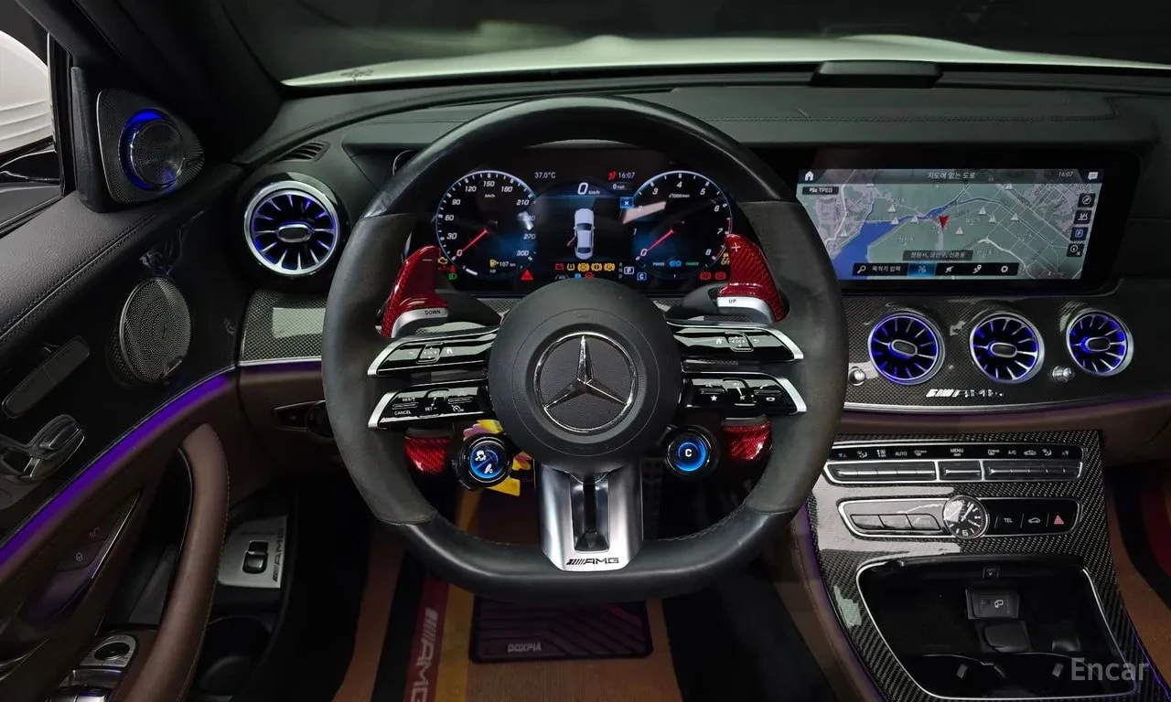 Mercedes-Benz E 53 AMG 4MATIC+ /ОБДУХВАНЕ/ДИСТРОНИК/360, снимка 13 - Автомобили и джипове - 55925402