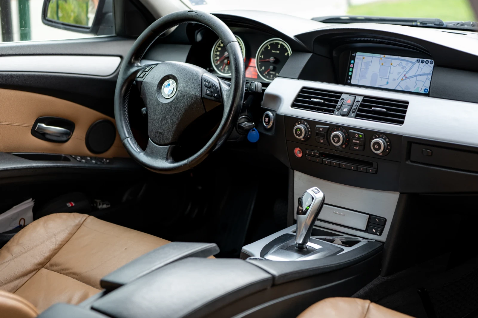BMW 530, снимка 8 - Автомобили и джипове - 56076016