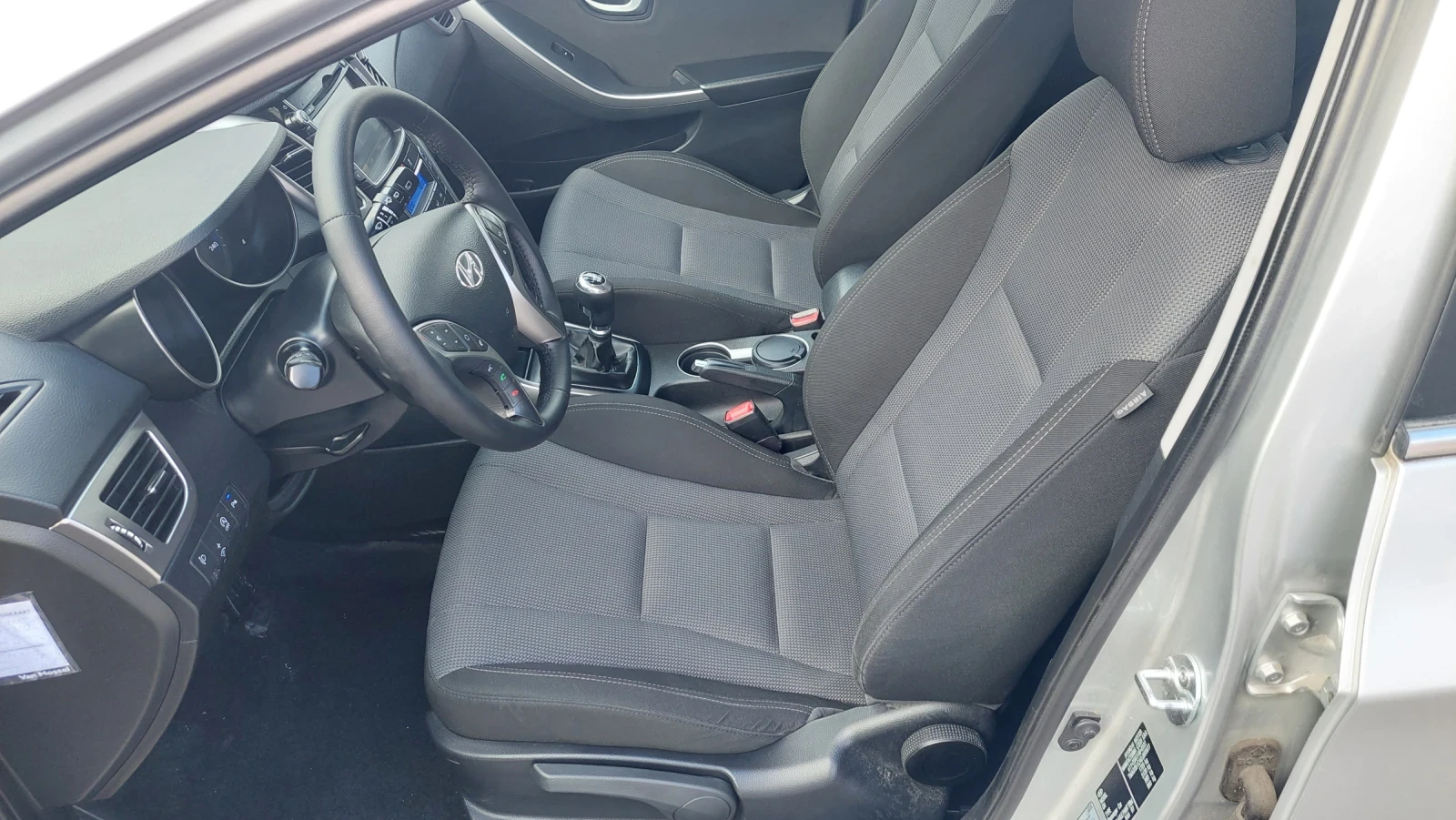 Hyundai I30 1.6i NAVI KAMERA | Mobile.bg � ����������� 9