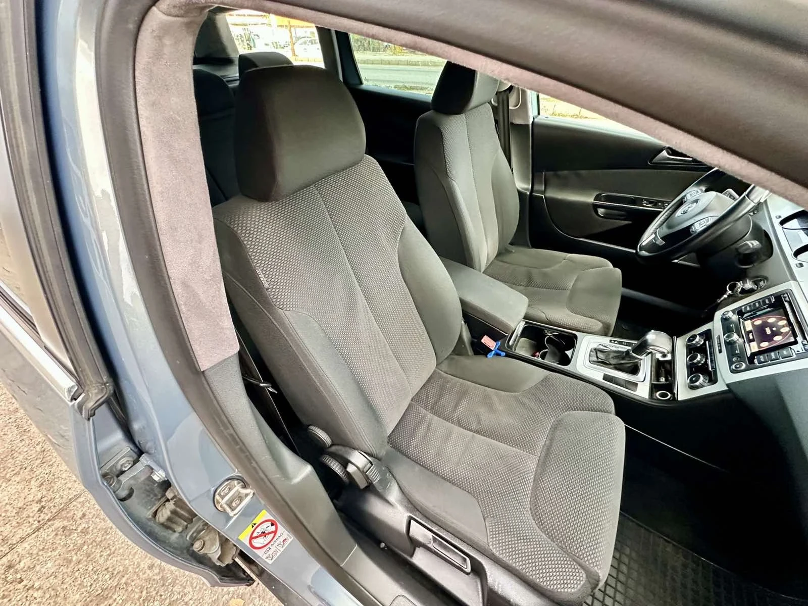 VW Passat, снимка 13 - Автомобили и джипове - 56582393