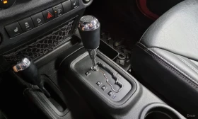 Jeep Wrangler 2016* SAHARA* ДЪЛГА БАЗА* 3.6* КРАЙНА ЦЕНА, снимка 8