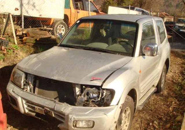 Mitsubishi Pajero 3.2DID, снимка 1 - Автомобили и джипове - 46834089