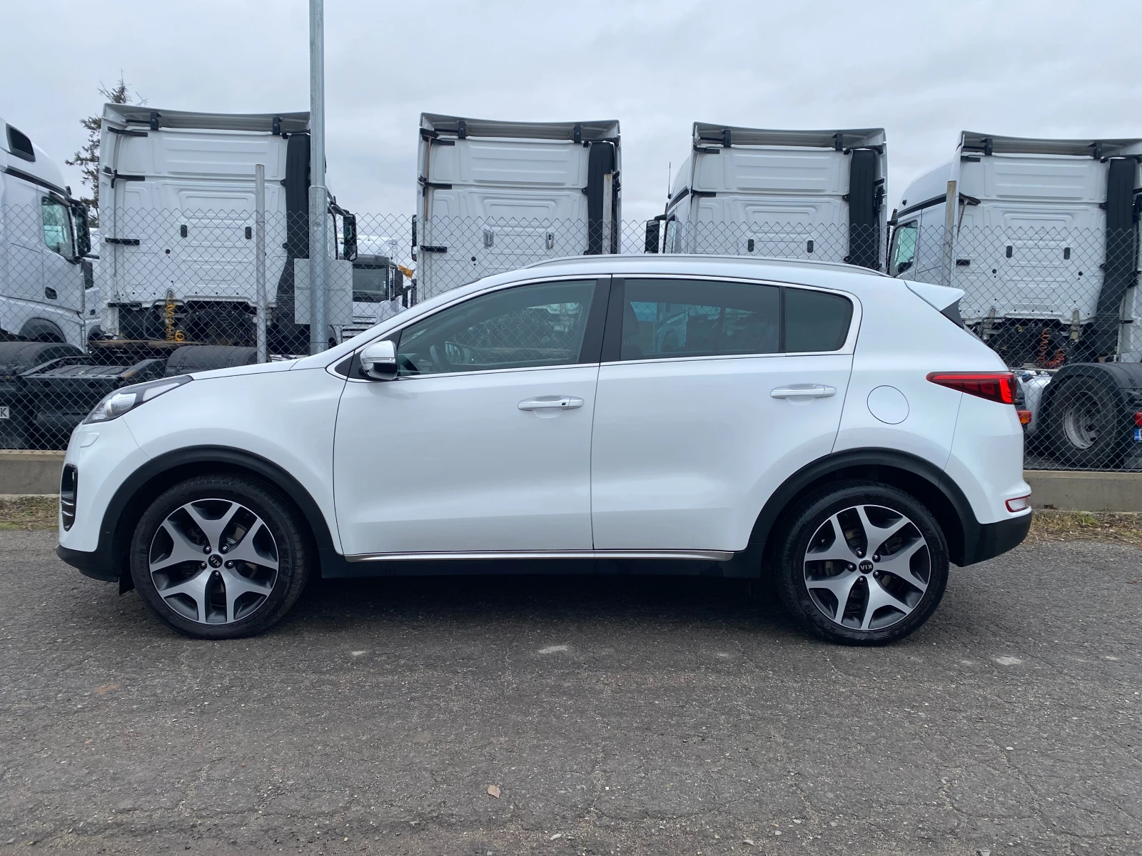 Kia Sportage 2.0 GT-Line FULL 153х.км - изображение 2