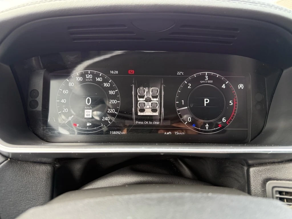 Land Rover Range Rover Sport * Td6 Diesel HSE Navigation/Pano Sunroof/Leather/C - изображение 10