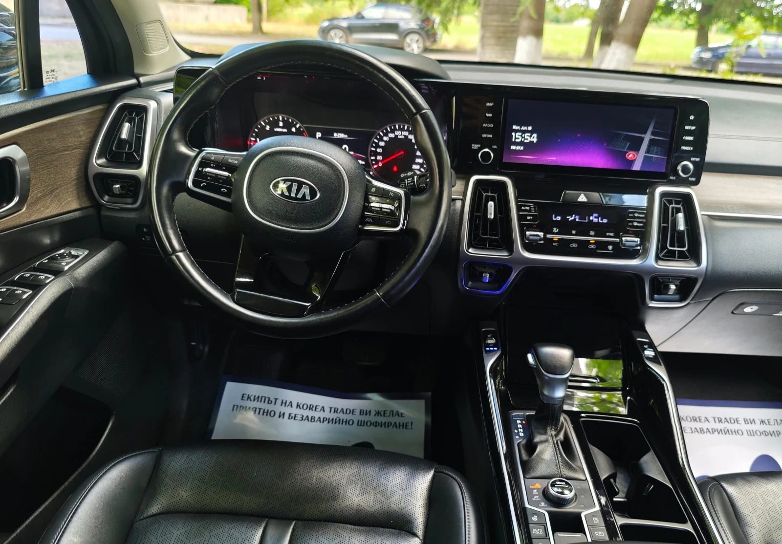 Kia Sorento 2.2 CRDI 4x4 , снимка 11 - Автомобили и джипове - 54845551