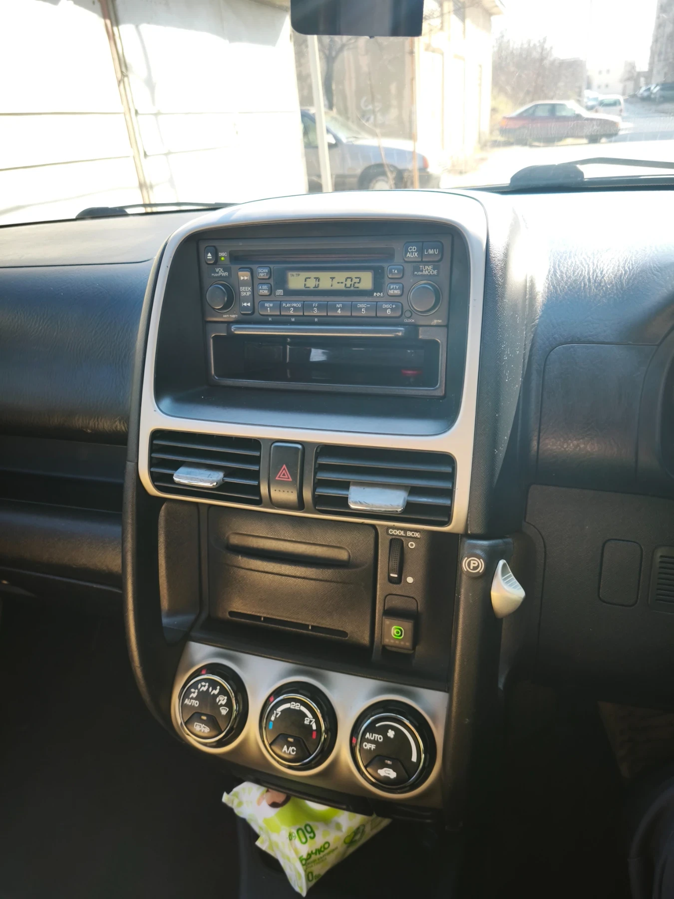 Honda Cr-v Газ-Бензин ДЕСЕН ВОЛАН 2.0 !, снимка 9 - Автомобили и джипове - 54345314