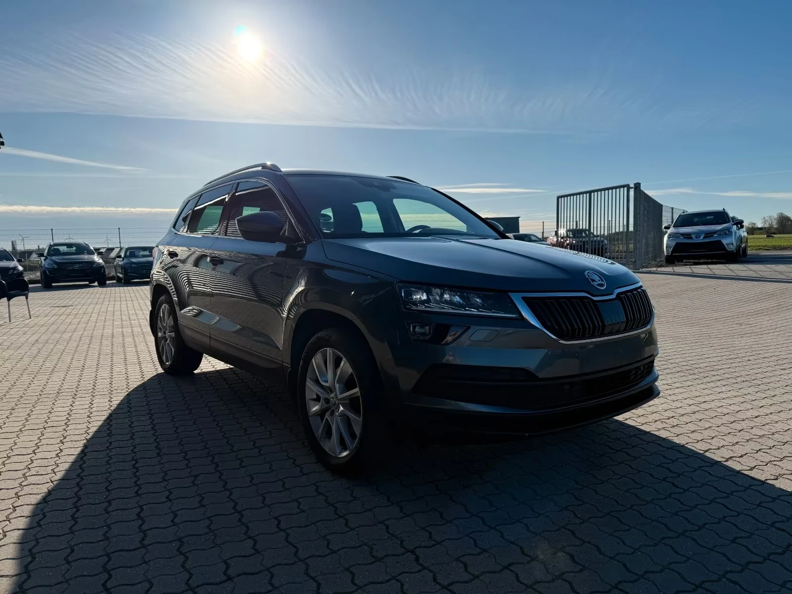 Skoda Karoq 2.0tdi DSG 4x4 150ps Style DK, снимка 2 - Автомобили и джипове - 54363693