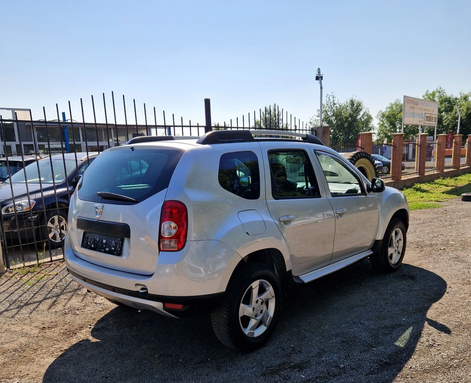 Dacia Duster 1.6i | Mobile.bg � ����������� 3