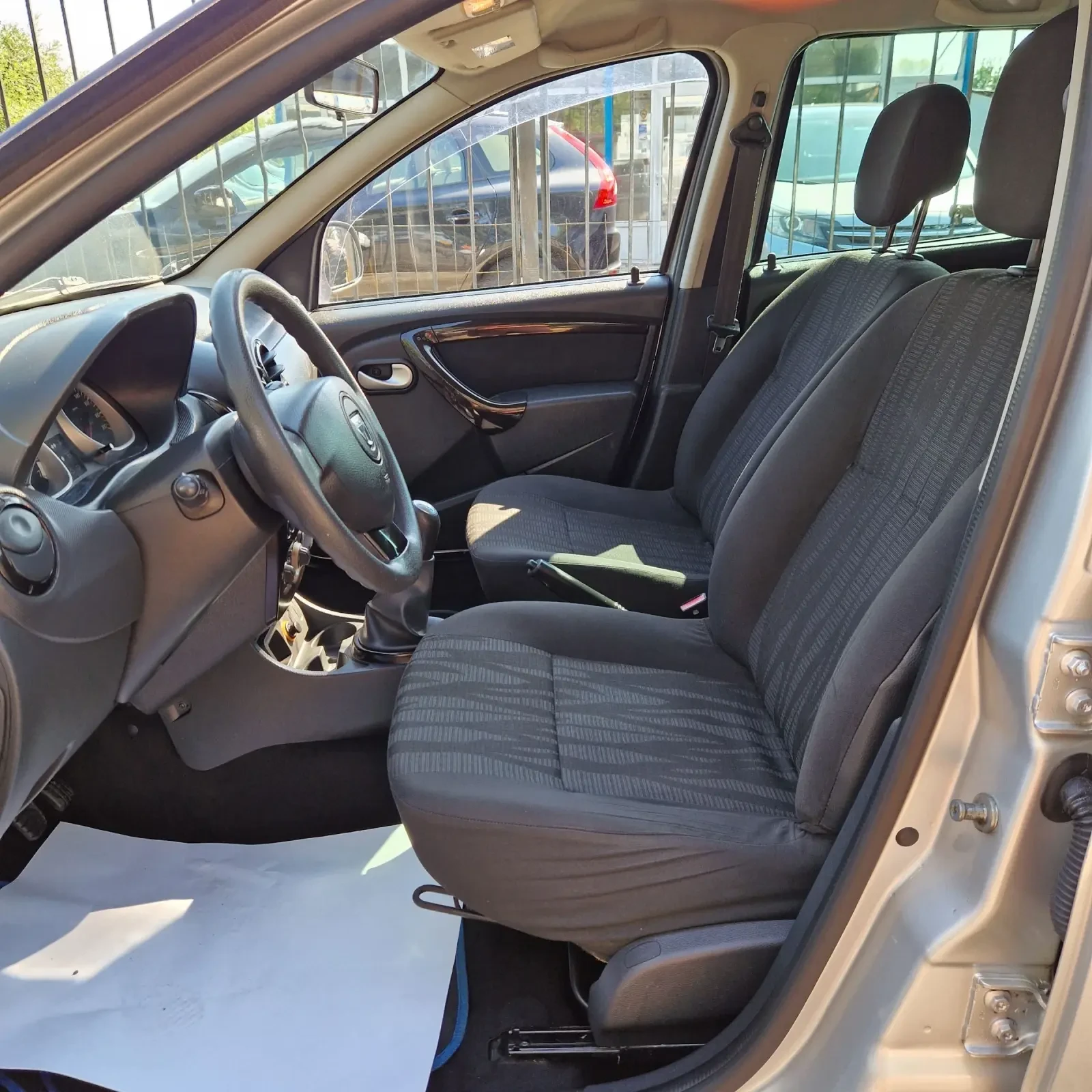 Dacia Duster 1.6i | Mobile.bg � ����������� 6