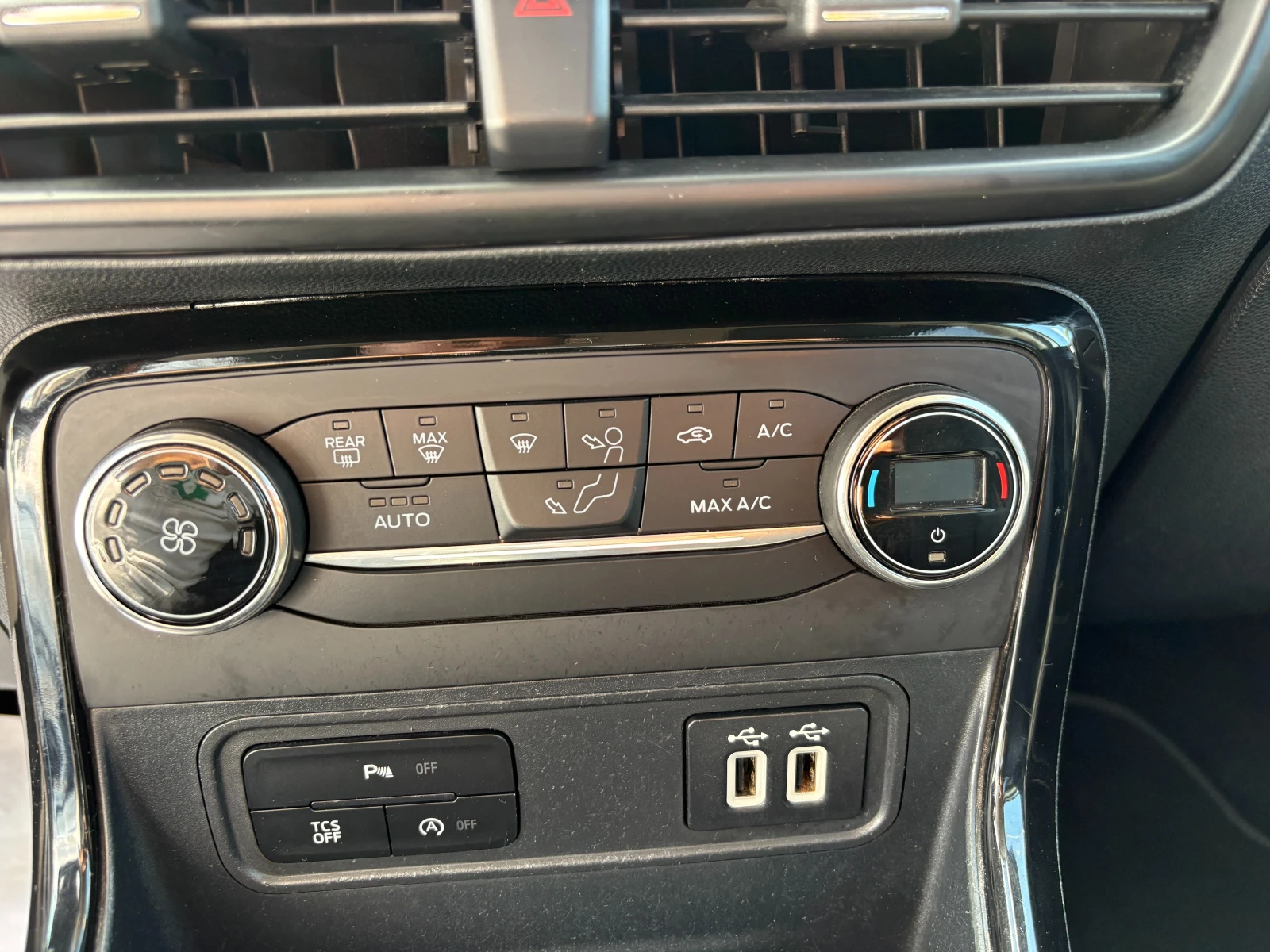 Ford EcoSport 1.0, снимка 10 - Автомобили и джипове - 55303994