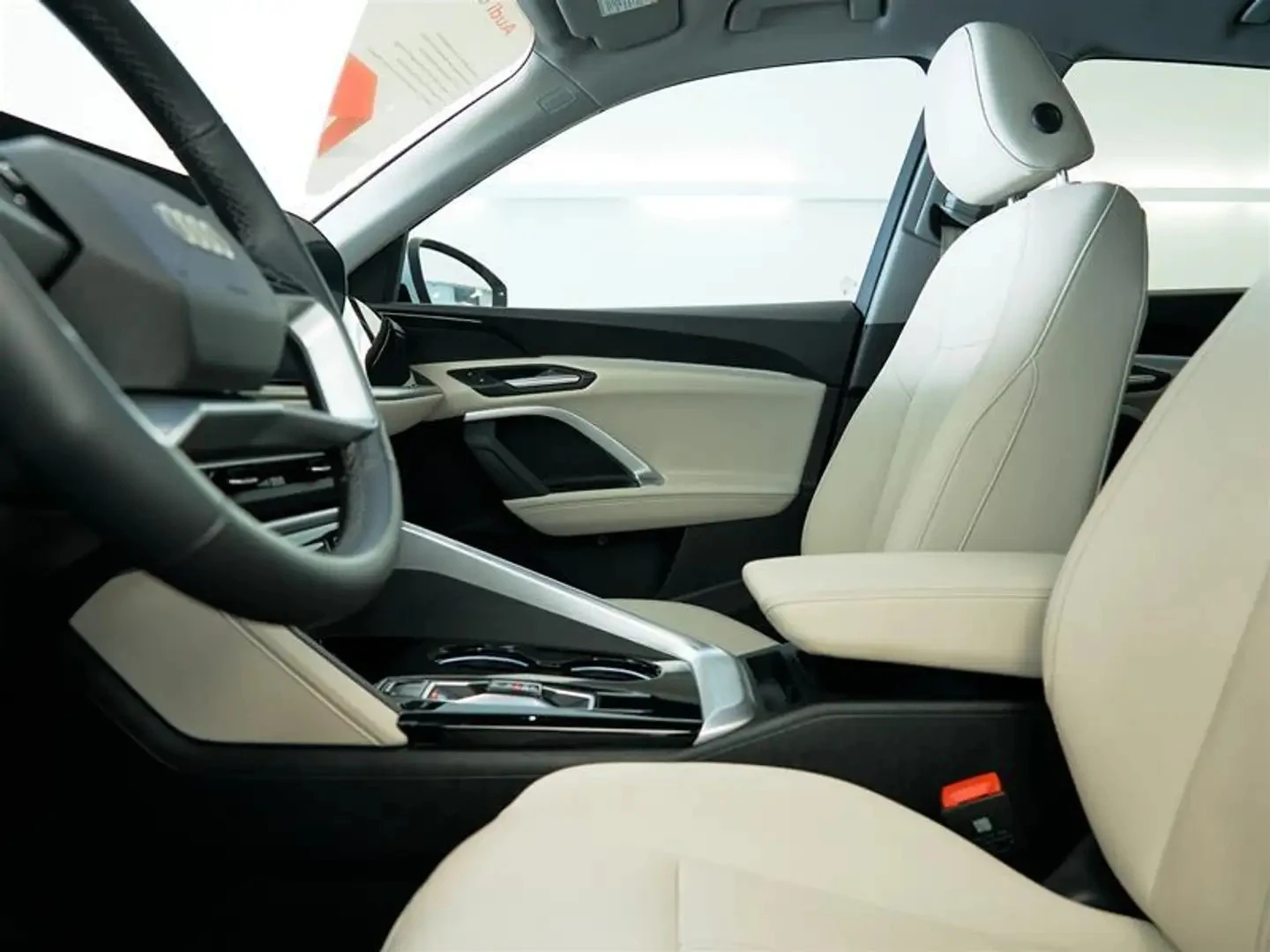 Audi Q5 PROGRESSIV ЦЕНА ДО БЪЛГАРИЯ АВТОКРЕДИТ, снимка 11 - Автомобили и джипове - 55937886