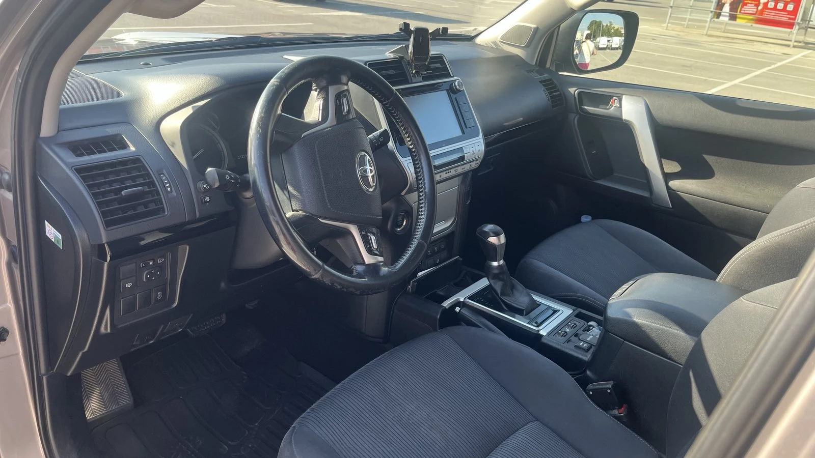 Toyota Land cruiser, снимка 10 - Автомобили и джипове - 56317353