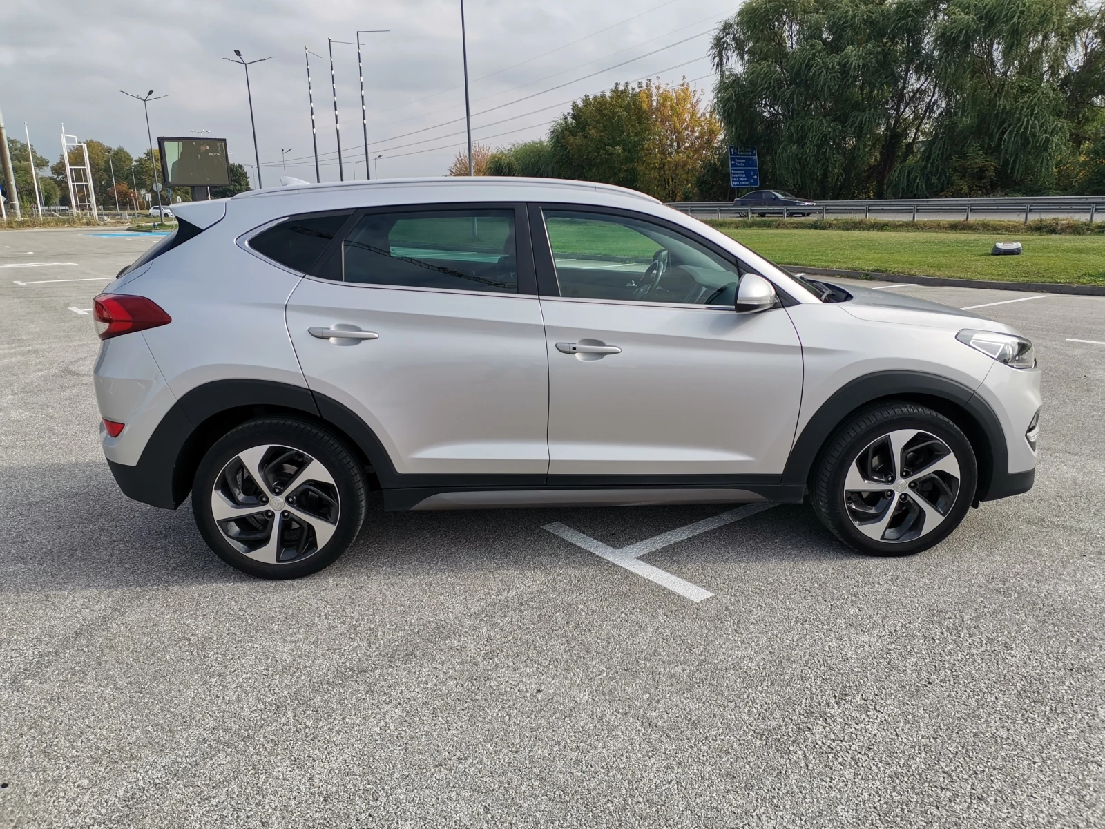 Hyundai Tucson 1, 7cdti Xpossible, снимка 6 - Автомобили и джипове - 56727841