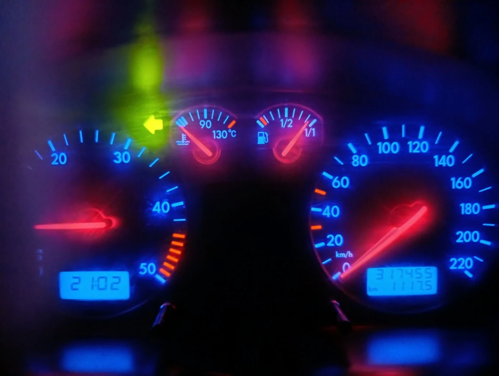VW Transporter КЕМПЕР, снимка 2 - Бусове и автобуси - 54657105